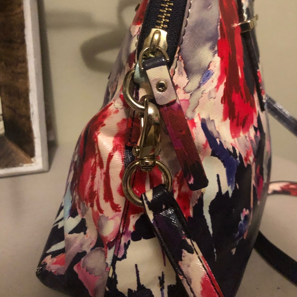Kate Spade Cedar Street Hazy Floral Bag - Picture 11 of 12